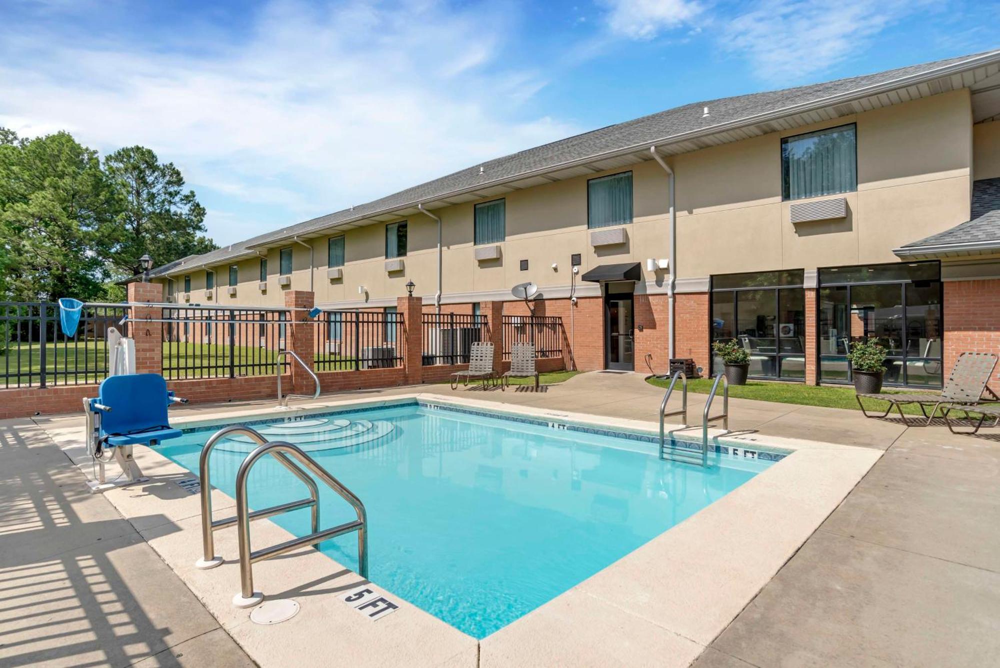 Best Western Plus Two Rivers Hotel & Suites Demopolis Dış mekan fotoğraf